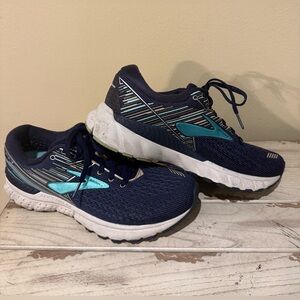 Brooks Adrenaline GTS 19 Running Navy Women's Size 9